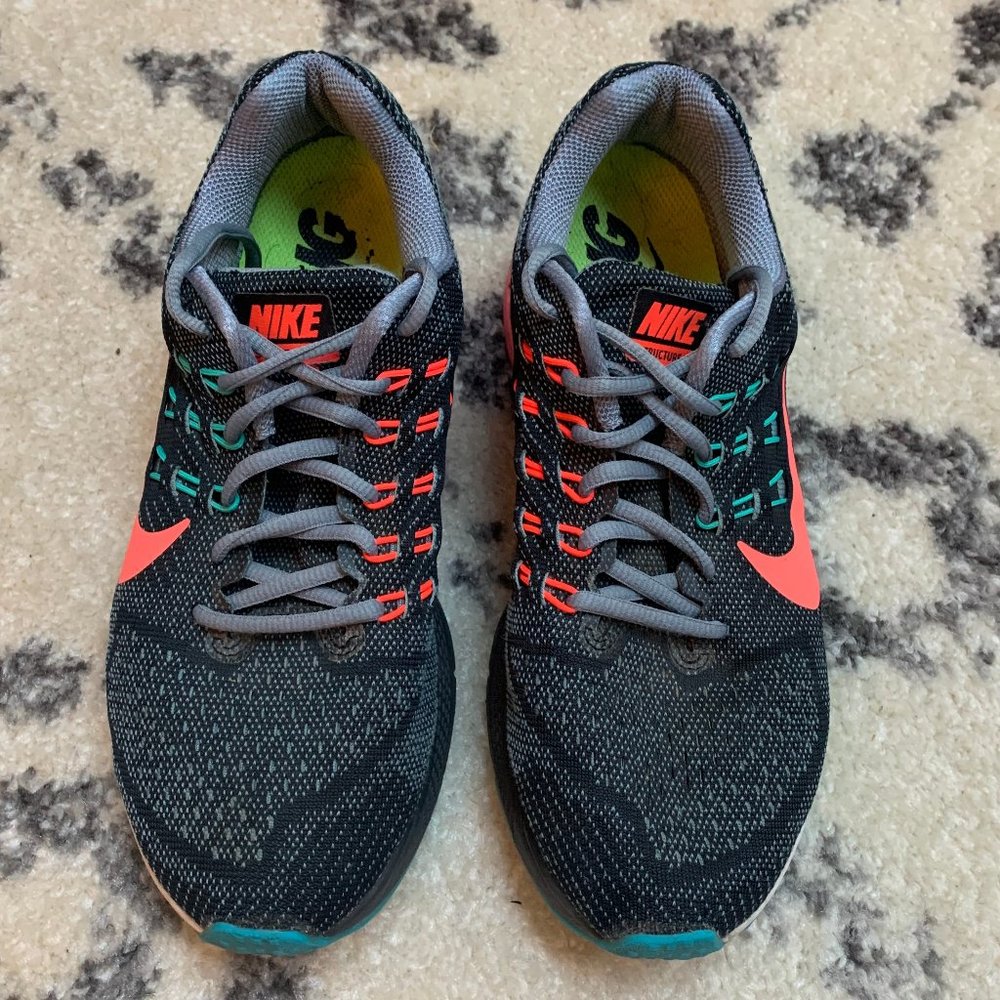 Women's Nike Air Zoom Structure 18 Running Shoes